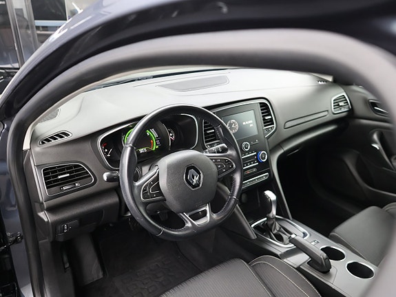Renault Megane 12 of 24