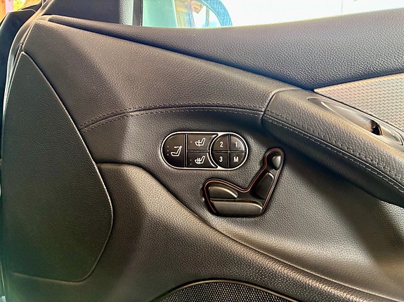 Mercedes-Benz SL350 12 of 12