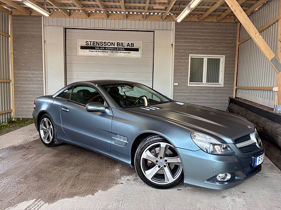Mercedes-Benz SL350 2 of 5