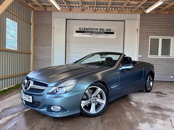 Mercedes-Benz SL350 3 of 5