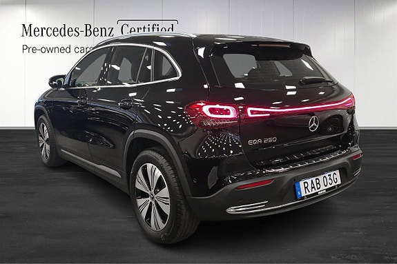 Mercedes-Benz EQA250 4 of 5