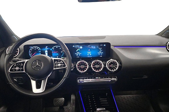 Mercedes-Benz EQA250 9 of 17