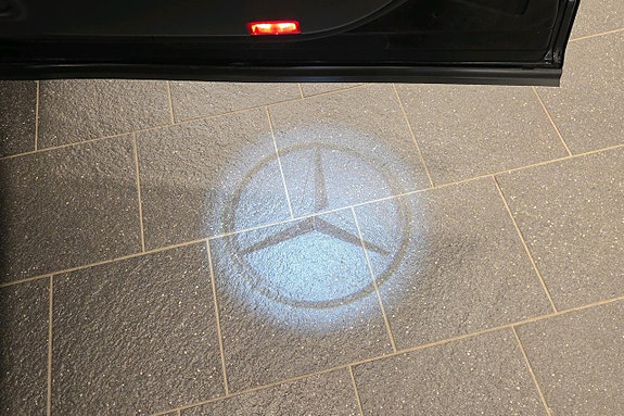 Mercedes-Benz EQA250 14 of 17