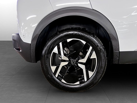 Peugeot 2008 14 of 15