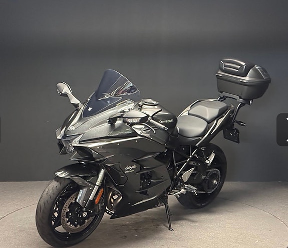 Kawasaki Ninja H2 SX 4 of 5