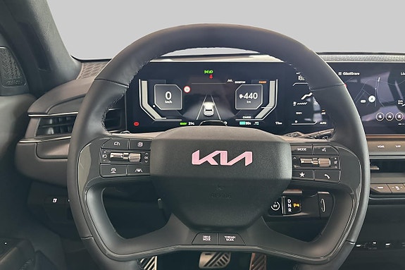 Kia EV9 11 of 27