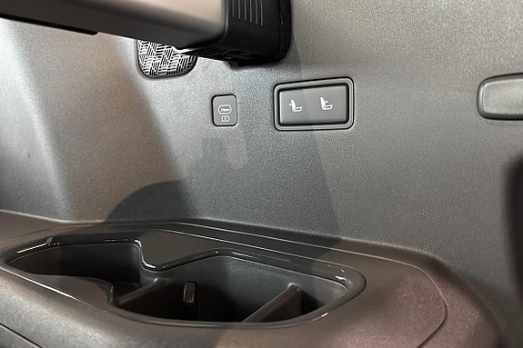 Kia EV9 26 of 27