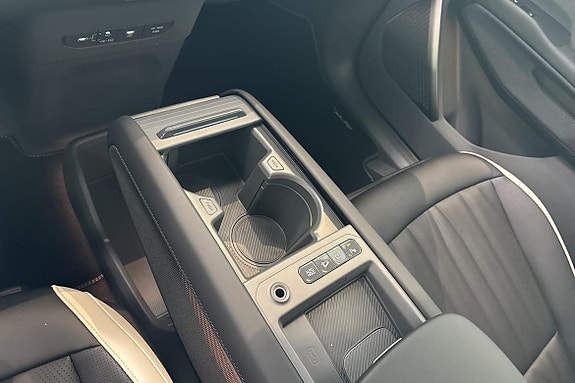 Kia EV9 13 of 27