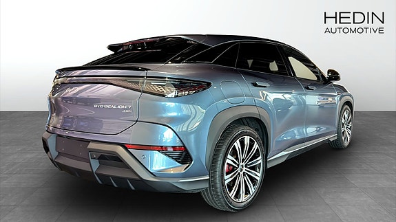 BYD Sealion 7 2 of 5
