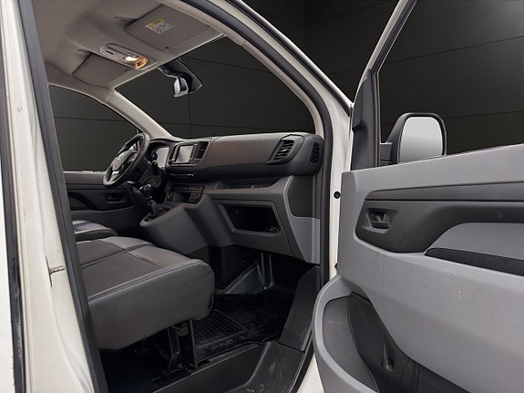 Toyota Proace 30 of 30