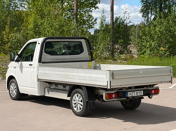 Volkswagen Transporter 12 of 19