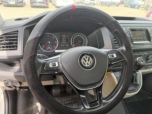 Volkswagen Transporter 17 of 19