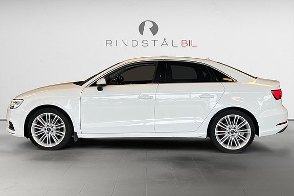Audi A3 4 of 18
