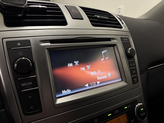 Toyota Avensis 12 of 12