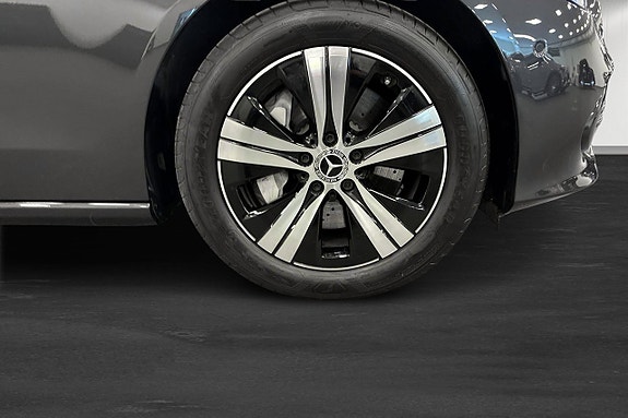Mercedes-Benz C300 e 12 of 29