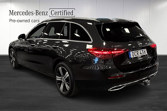 Mercedes-Benz C300 e 4 of 5