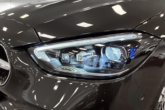 Mercedes-Benz C300 e 28 of 29