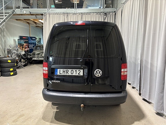 Volkswagen Caddy Maxi 4 of 5