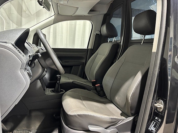 Volkswagen Caddy Maxi 12 of 24