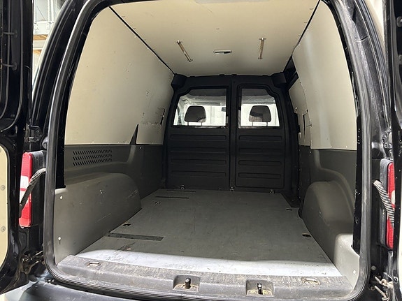 Volkswagen Caddy Maxi 9 of 24
