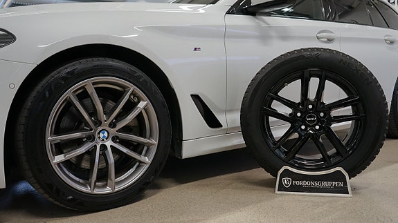 BMW 520d 2 of 5