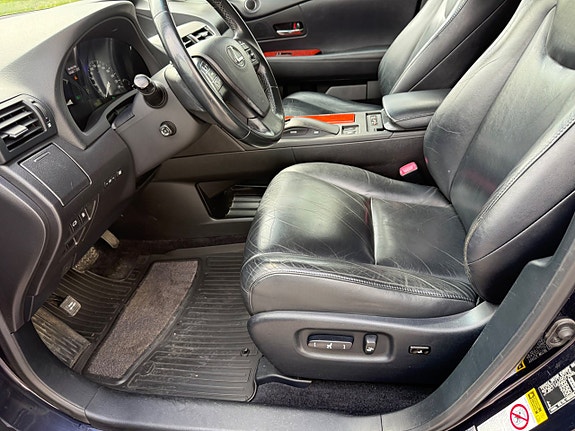 Lexus RX450h 15 of 21