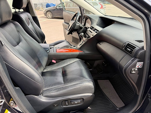 Lexus RX450h 14 of 21