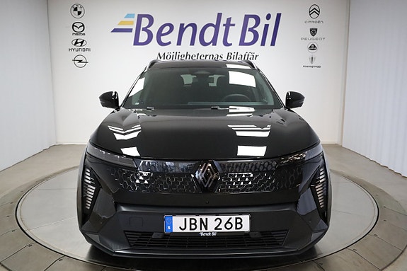 Renault Scenic E-Tech 2 of 5