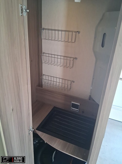 Kabe Travel Master Novum Compact 720 LXL 21 of 21