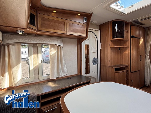 Kabe Royal 590 LXL KS 10 of 19