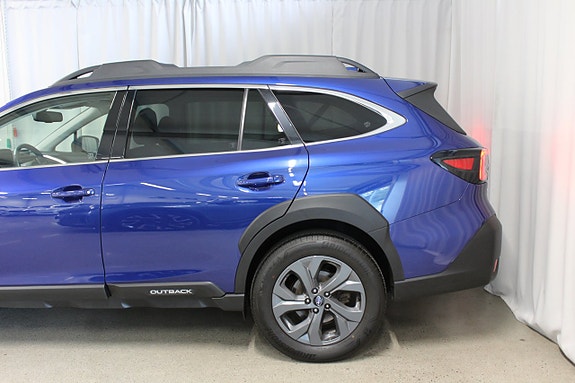 Subaru Outback 8 of 30