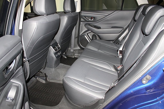 Subaru Outback 22 of 30