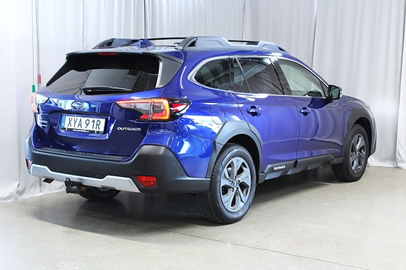 Subaru Outback 2 of 5