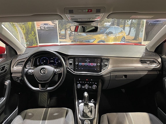 Volkswagen T-Roc 5 of 18