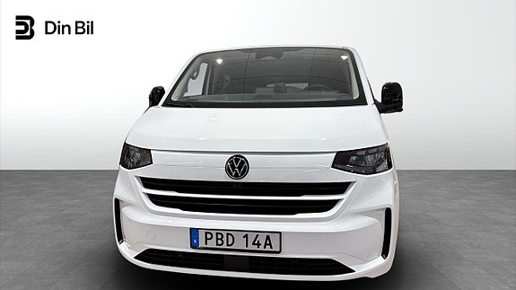 Volkswagen Caravelle 4 of 5