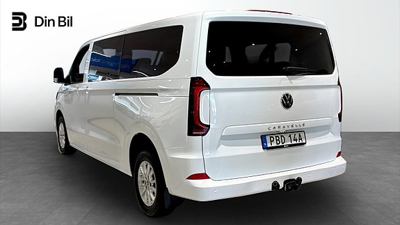 Volkswagen Caravelle 3 of 5