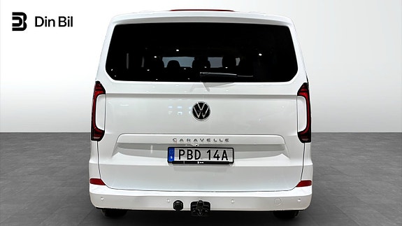 Volkswagen Caravelle 5 of 5