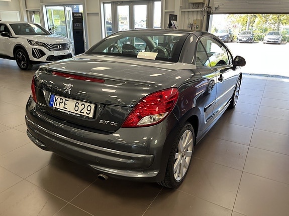 Peugeot 207 CC 3 of 5