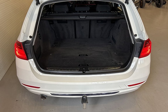 BMW 318d 9 of 18