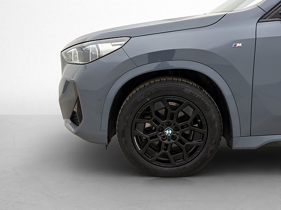 BMW iX1 29 of 30