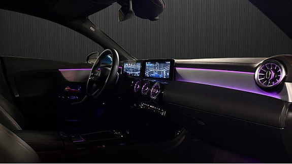 Mercedes-Benz CLA200 7 of 10