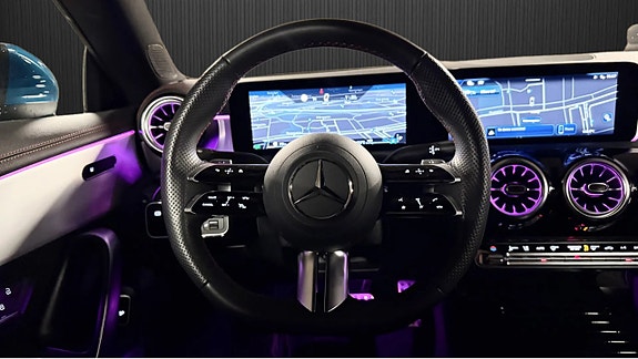 Mercedes-Benz CLA200 9 of 10