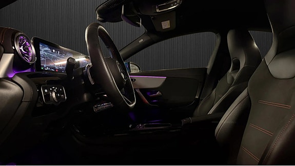 Mercedes-Benz CLA200 6 of 10