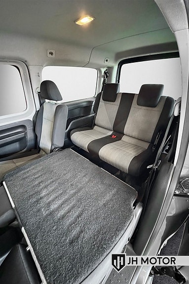 Volkswagen Caddy Maxi 15 of 28