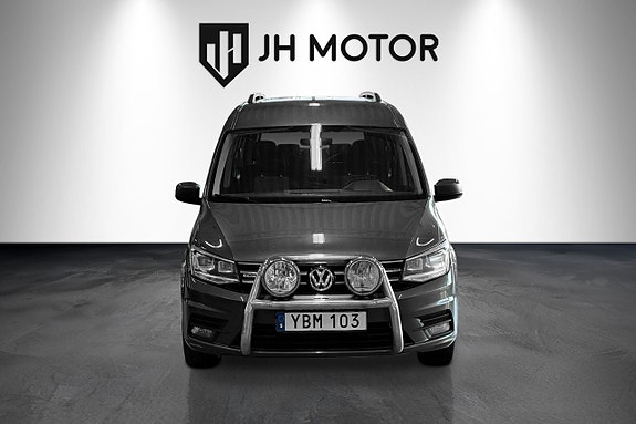 Volkswagen Caddy Maxi 12 of 30