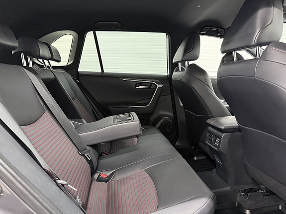 Toyota RAV4 19 of 20