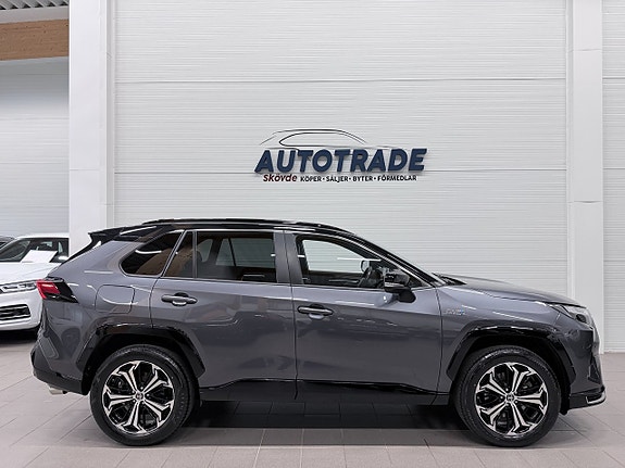 Toyota RAV4 7 of 20