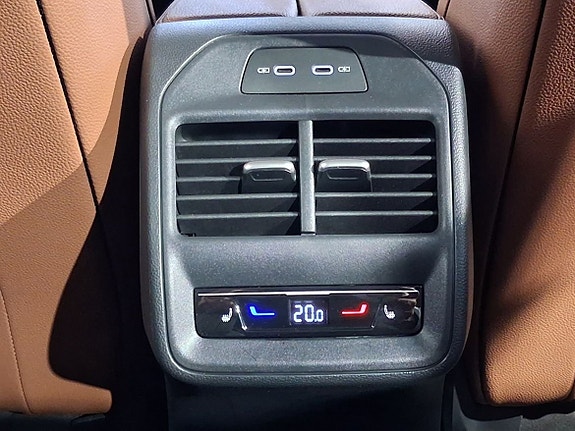 Skoda Superb 13 of 18