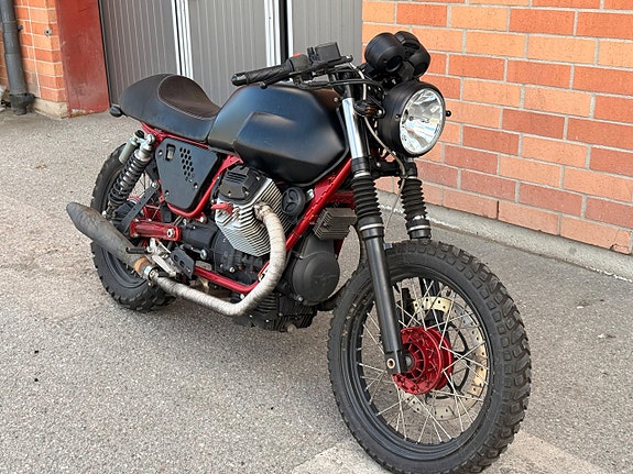 Moto Guzzi V7 0.74 V-Twin Cafe Racer Scrambler