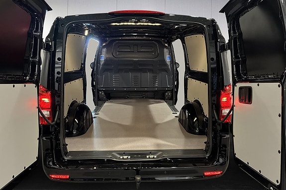 Mercedes-Benz Vito 119 8 of 8
